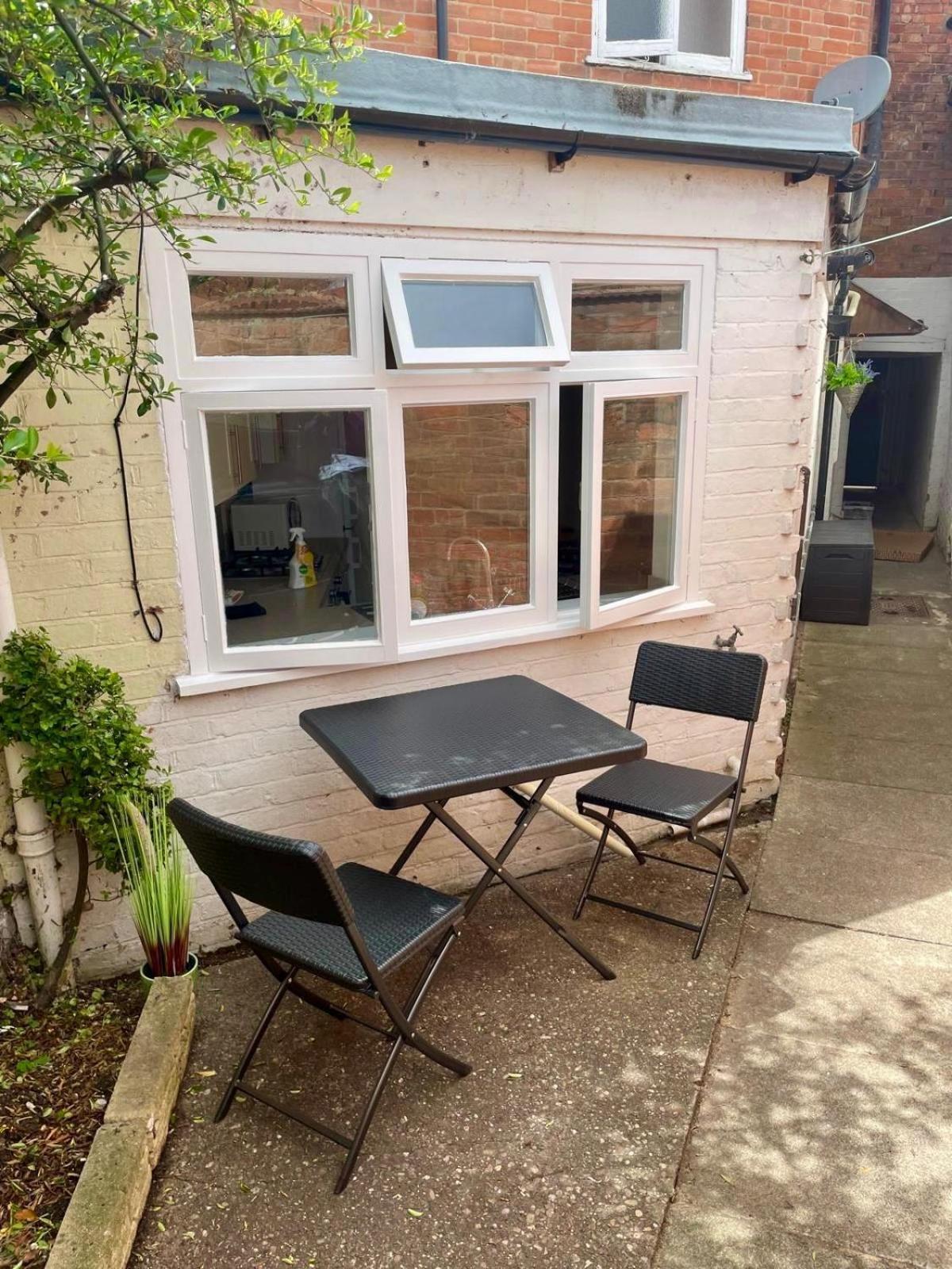 Town Centre Apartment Perfect Location With On-Street Parking Stratford-upon-Avon Bilik gambar
